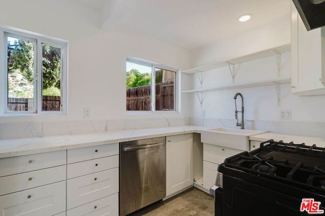 6488 Day Street, Tujunga, CA 91042