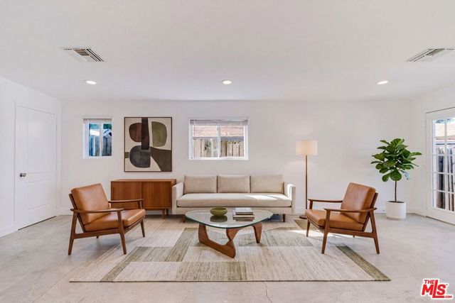 6488 Day Street, Tujunga, CA 91042