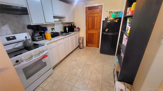 41 Conklin Street, Poughkeepsie, NY 12601