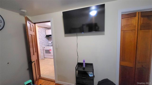 41 Conklin Street, Poughkeepsie, NY 12601