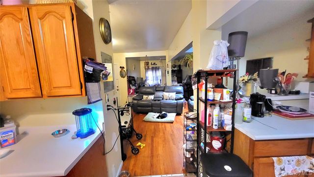 41 Conklin Street, Poughkeepsie, NY 12601