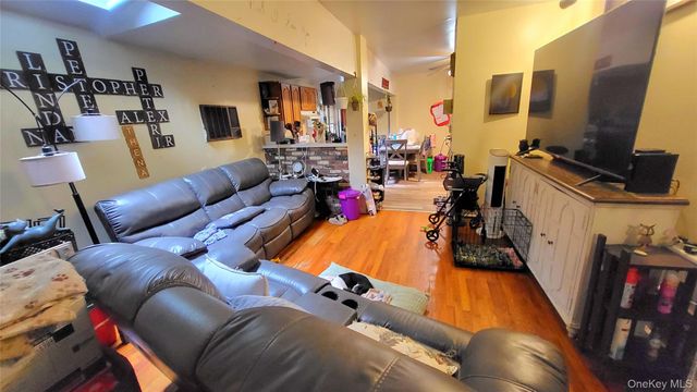 41 Conklin Street, Poughkeepsie, NY 12601