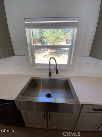 39421 Calle El Parado Road, Santa Clarita, CA 91350