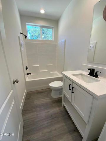 39421 Calle El Parado Road, Santa Clarita, CA 91350