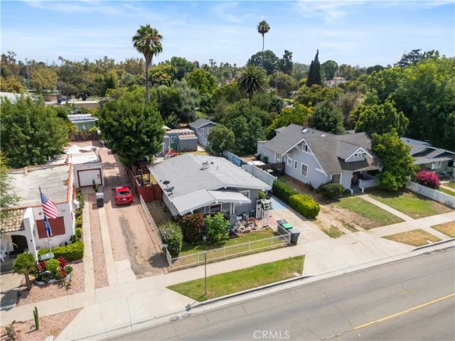 360 E La Veta, Orange, CA 92866