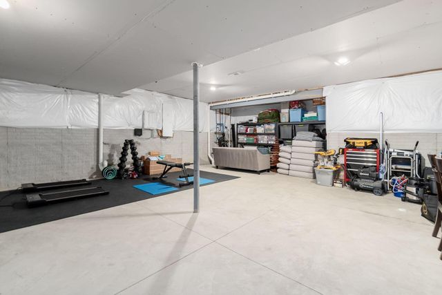 4532 Coyote Crossing, Powell, OH 43065