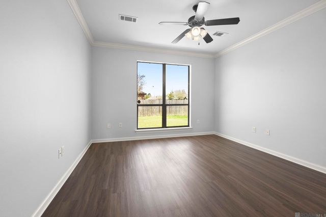 3204 Southlake Ave, Baton Rouge, LA 70810