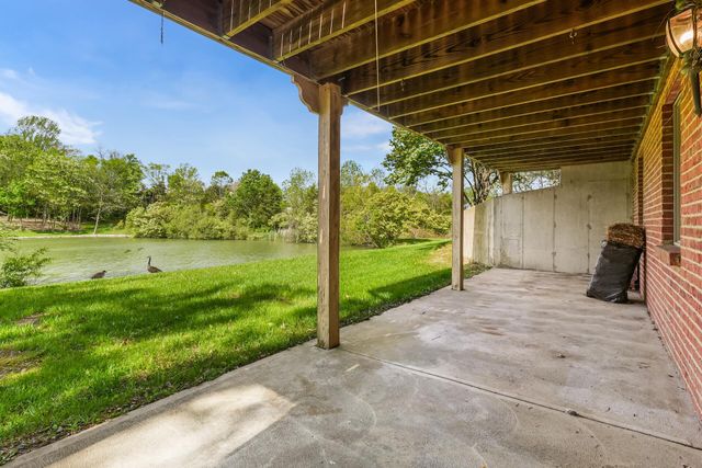 758 Lakewood Drive, Taylor Mill, KY 41015