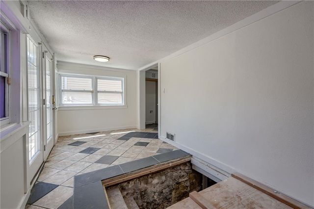 217 N VALLEY Street, Kansas City, KS 66102