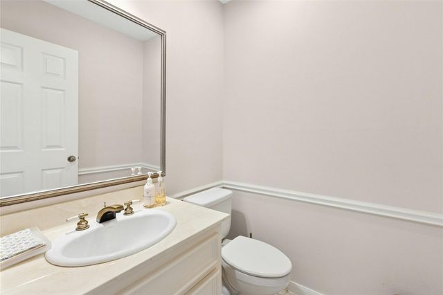 108 Spellbrook LN, Lakeway, TX 78734