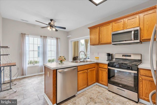 18 LANTERN LN, Columbus, NJ 08022