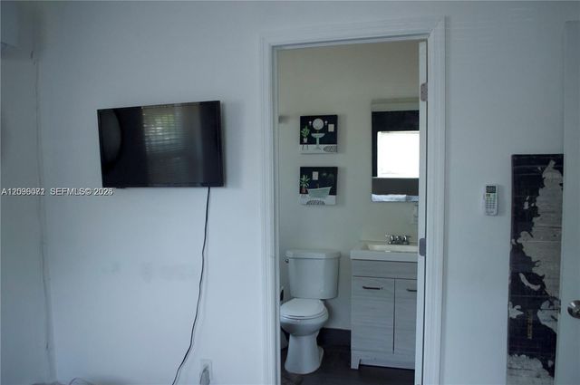 5530 N Miami Ave 2, Miami, FL 33127