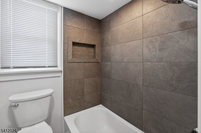 666 Bloomfield Ave 30, West Caldwell Twp., NJ 07006