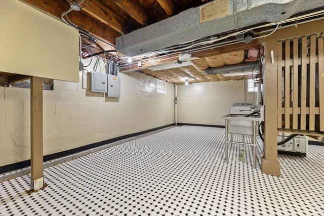 4213 Larkin STREET, Shorewood, WI 53211
