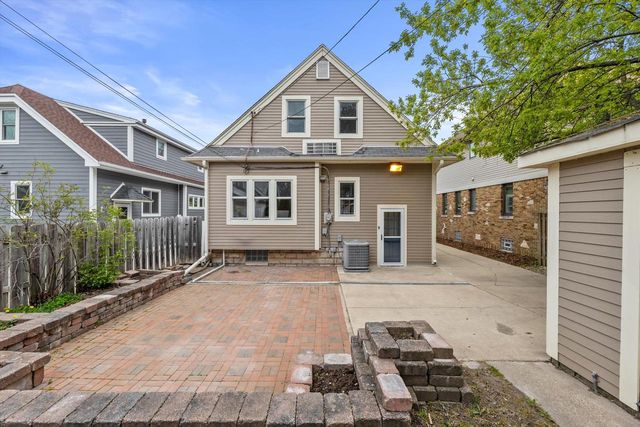 4213 Larkin STREET, Shorewood, WI 53211