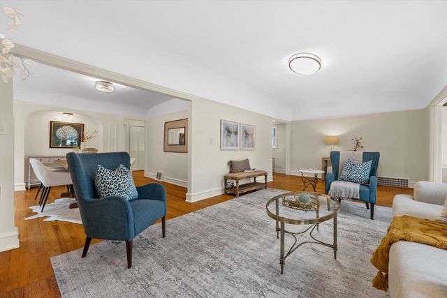 4213 Larkin STREET, Shorewood, WI 53211