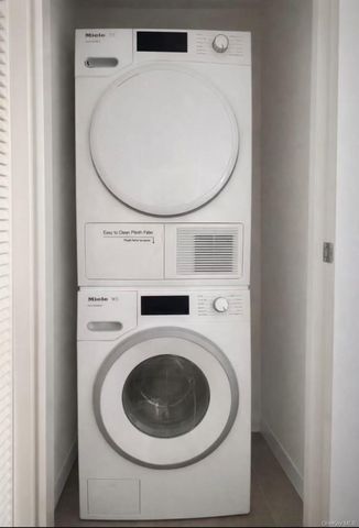 133-27 39th Avenue 11S, Flushing, NY 11354