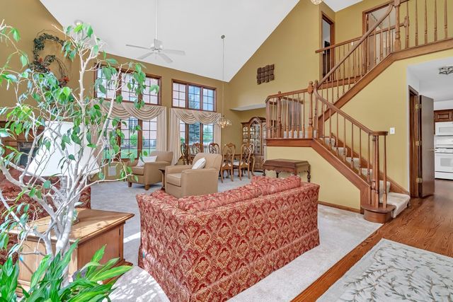 6725 Pondview Drive, Tinley Park, IL 60477