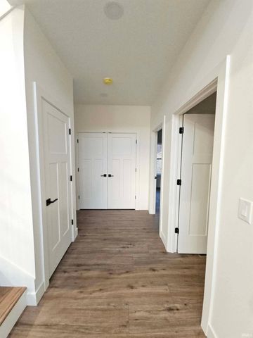 1318 Forest Grove Lane, North Vernon, IN 47265