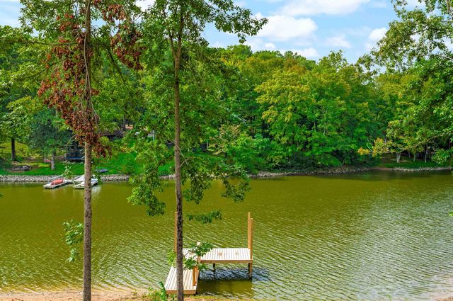 1318 Forest Grove Lane, North Vernon, IN 47265