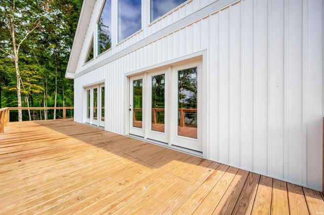 1318 Forest Grove Lane, North Vernon, IN 47265