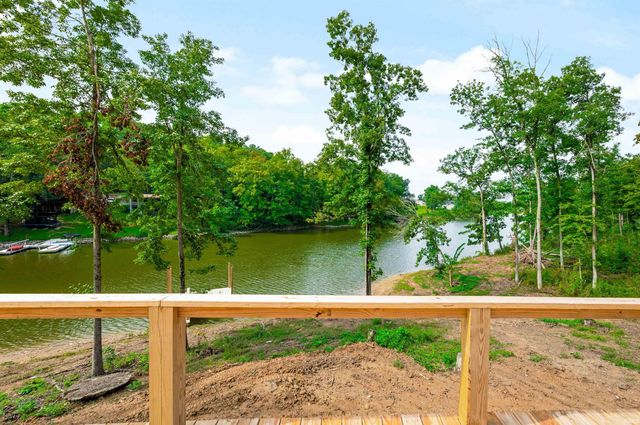 1318 Forest Grove Lane, North Vernon, IN 47265