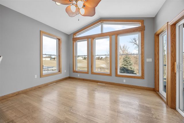 1253 Hillview Court NE, Swisher, IA 52338