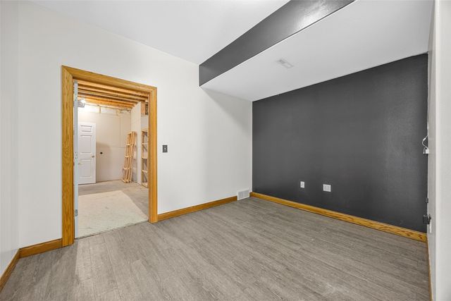 1253 Hillview Court NE, Swisher, IA 52338