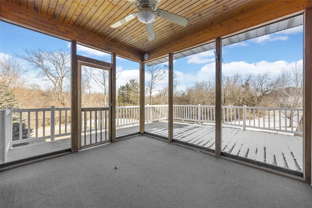 1253 Hillview Court NE, Swisher, IA 52338