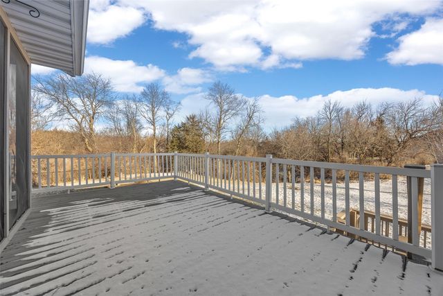 1253 Hillview Court NE, Swisher, IA 52338