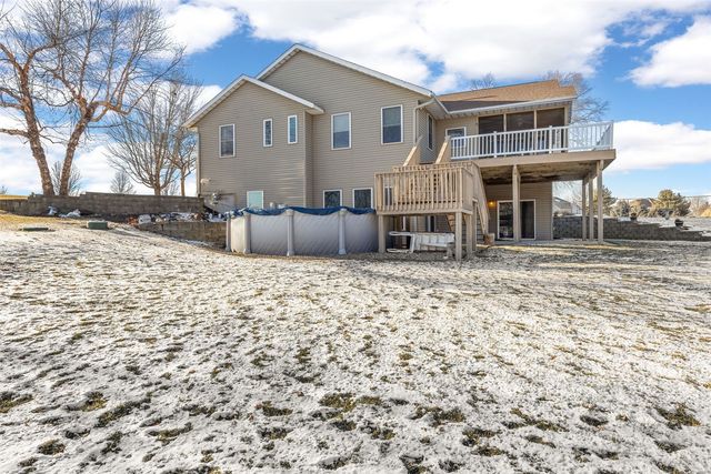 1253 Hillview Court NE, Swisher, IA 52338