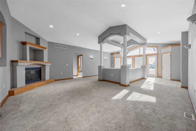 1253 Hillview Court NE, Swisher, IA 52338