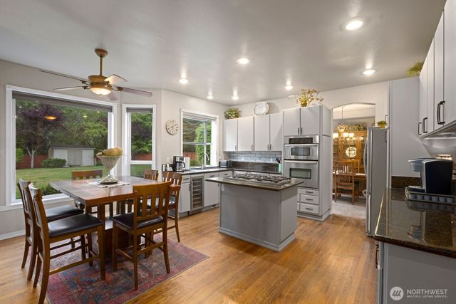 21806 SE 296th Street, Black Diamond, WA 98010