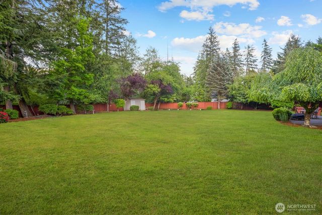 21806 SE 296th Street, Black Diamond, WA 98010