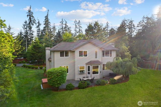 21806 SE 296th Street, Black Diamond, WA 98010