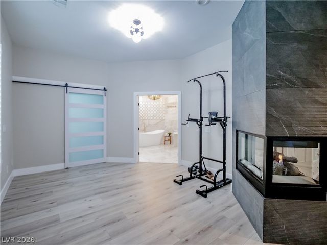 1740 Oval Circle, Las Vegas, NV 89117