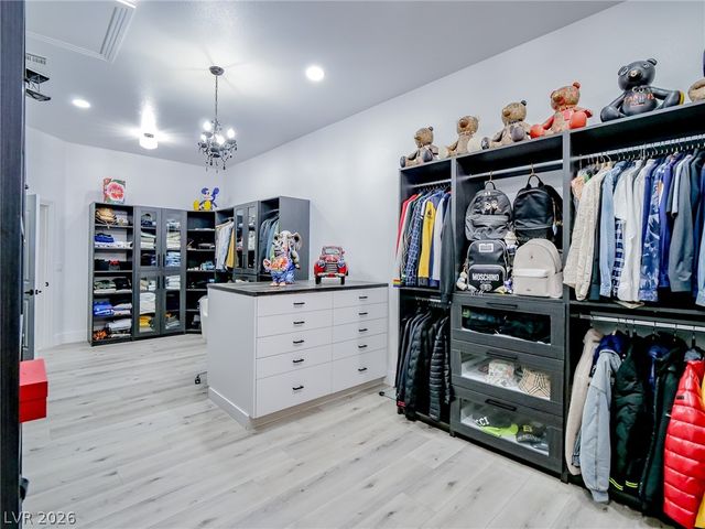 1740 Oval Circle, Las Vegas, NV 89117
