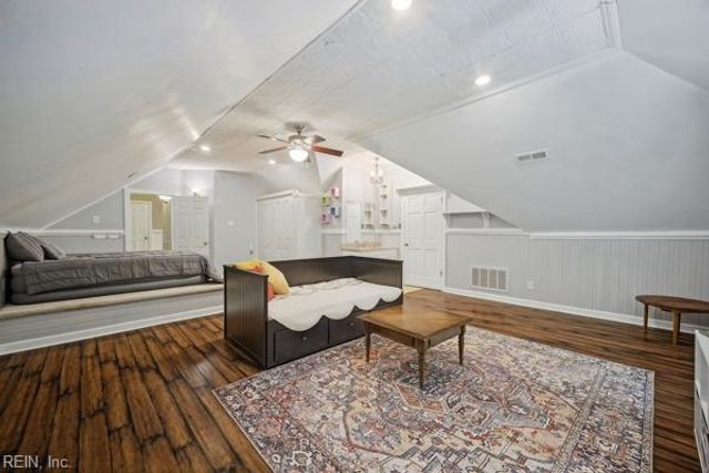 1028 Pleasant Ridge DR, Chesapeake, VA 23322