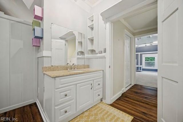 1028 Pleasant Ridge DR, Chesapeake, VA 23322