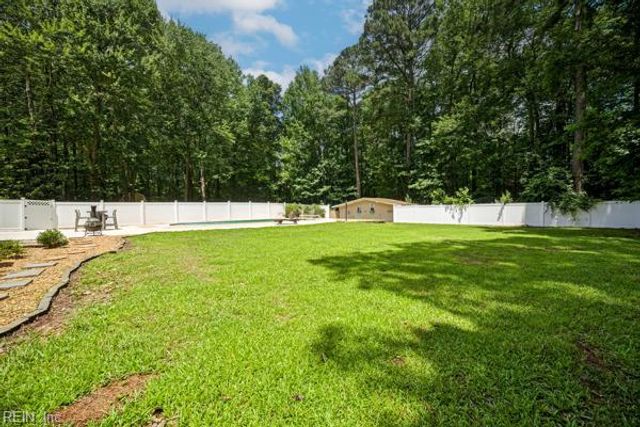 1028 Pleasant Ridge DR, Chesapeake, VA 23322