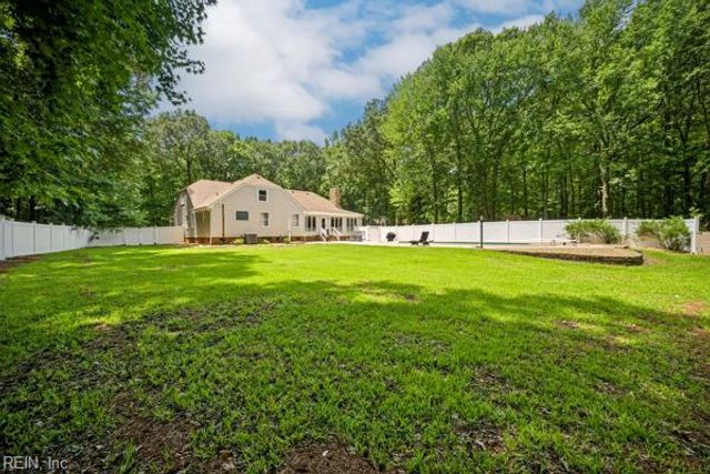 1028 Pleasant Ridge DR, Chesapeake, VA 23322