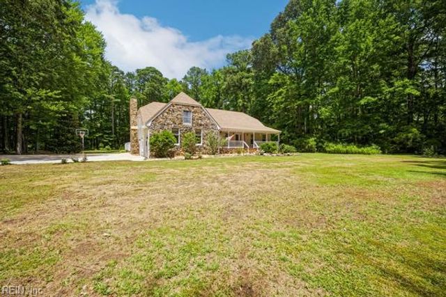 1028 Pleasant Ridge DR, Chesapeake, VA 23322