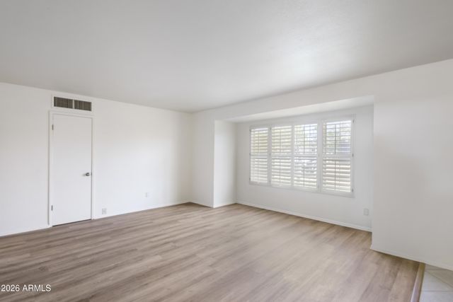 5742 N 12TH Place, Phoenix, AZ 85014