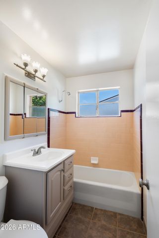 5742 N 12TH Place, Phoenix, AZ 85014