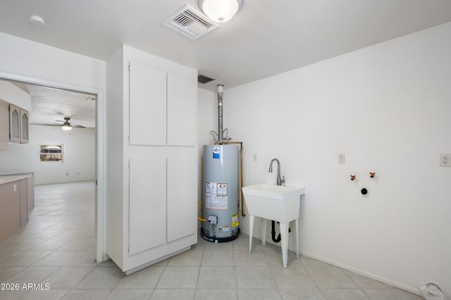 5742 N 12TH Place, Phoenix, AZ 85014