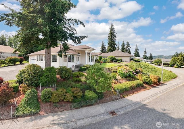 911 E Pacificview Drive, Bellingham, WA 98229