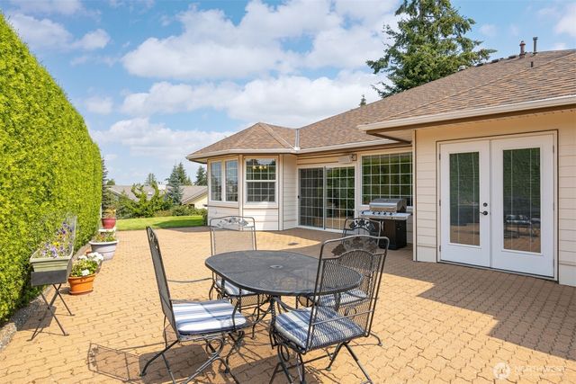 911 E Pacificview Drive, Bellingham, WA 98229