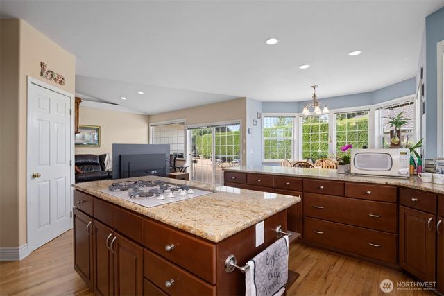 911 E Pacificview Drive, Bellingham, WA 98229