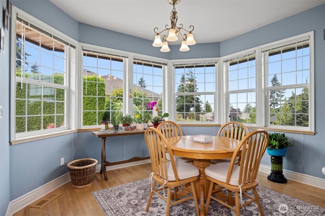 911 E Pacificview Drive, Bellingham, WA 98229