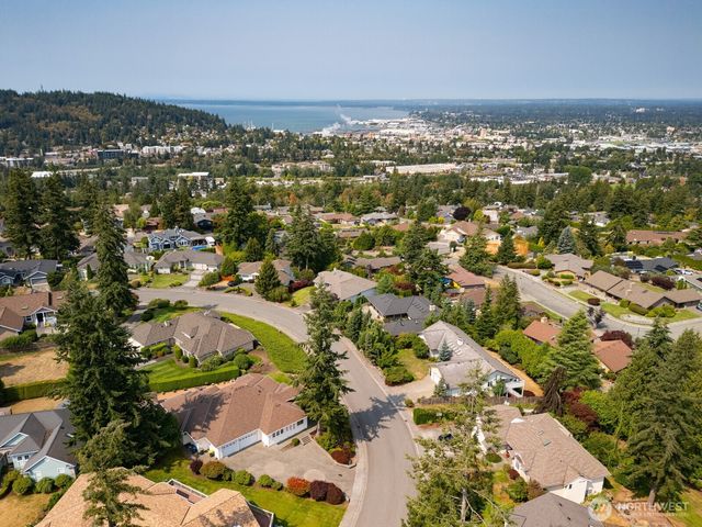 911 E Pacificview Drive, Bellingham, WA 98229